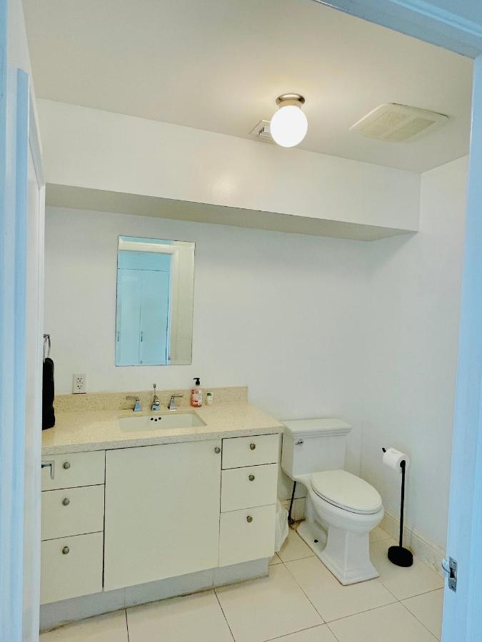 Beachfront Apt In Carlyle Hotel On Ocean Drive Маями Бийч Екстериор снимка